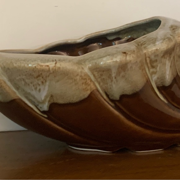 Vintage Brown & Tan Drip Glaze 260 USA Ceramic Cornucopia - Picture 11 of 16